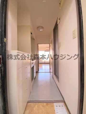 【内装】 | 　シャルマン河原 | 内装は落ち着いています