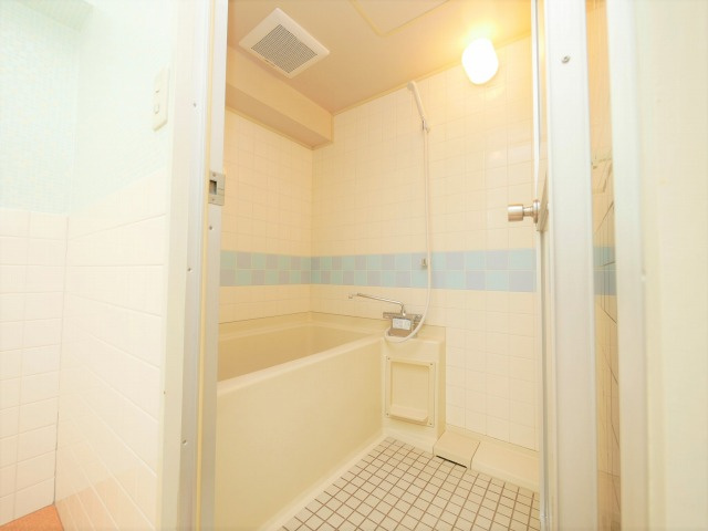 生玉パークハイツの浴室