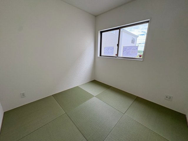 クレイドルガーデン糸満市大度 第1・４号棟の和室|生活に和の趣をもたらす畳の部屋4.5帖