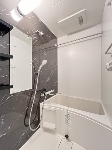 大阪市城東区関目３丁目の賃貸マンションの浴室