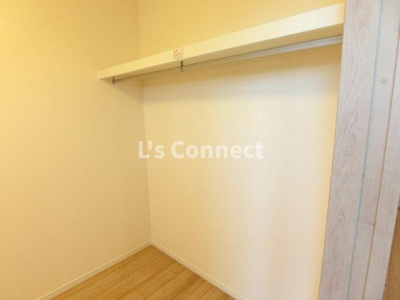 【収納】 | ラフィーノ八乙女 | オープンクローゼット付き。