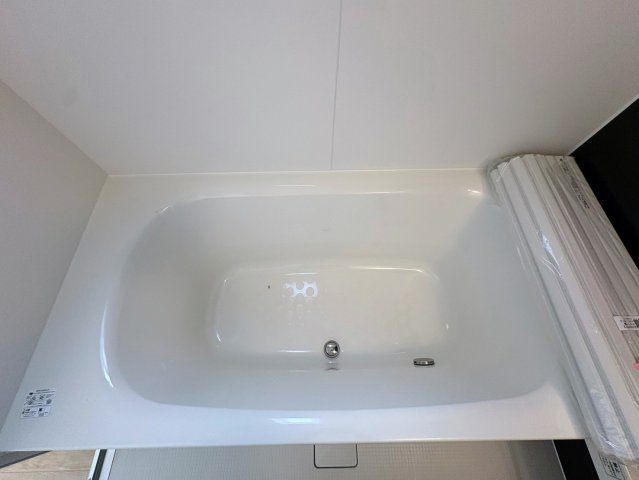 クレイドルガーデン糸満市大度 第1・５号棟の浴室|浴槽