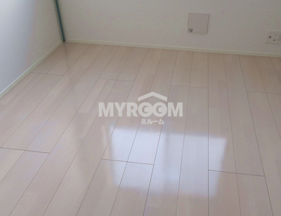 【居間・リビング】 | Plumeria鷺宮 | ホワイトフローリング（同一仕様写真）