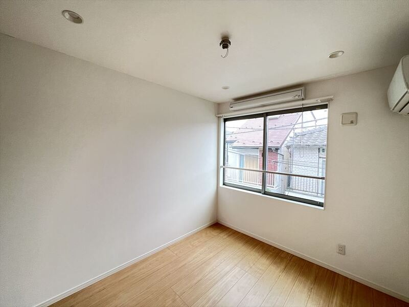 中野区沼袋２丁目のアパートの居間・リビング