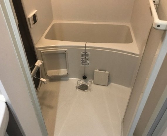 中野区沼袋２丁目のアパートの浴室