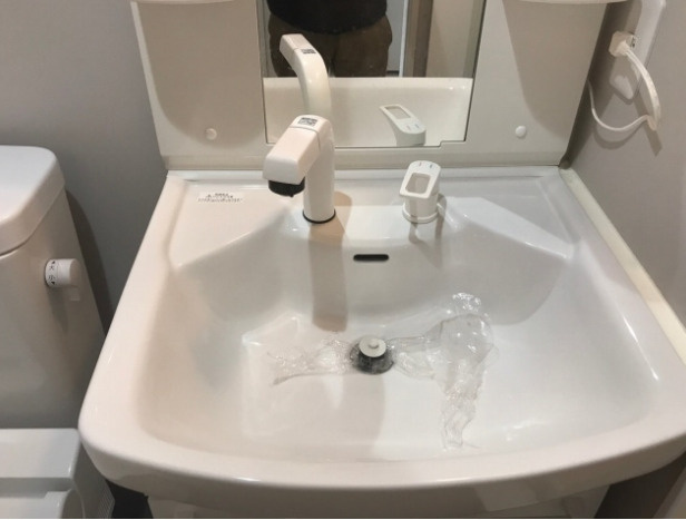 中野区沼袋２丁目のアパートの独立洗面台