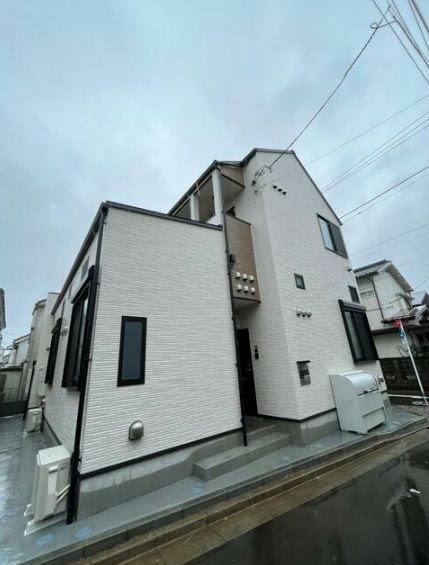 ハーモニーテラス若宮Ⅲ(ハーモニーテラスワカミヤスリー)の外観
