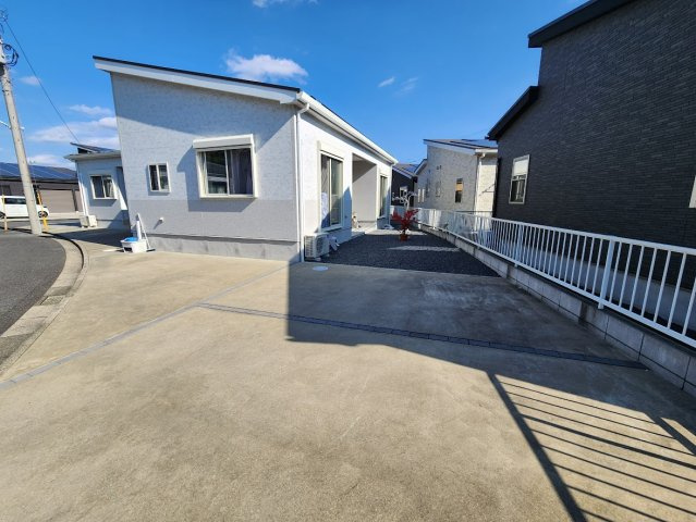 【駐車場】の画像