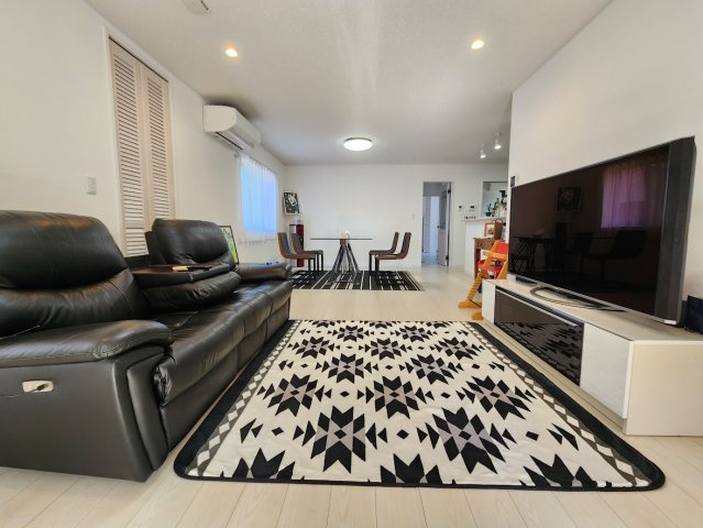 【居間・リビング】の画像