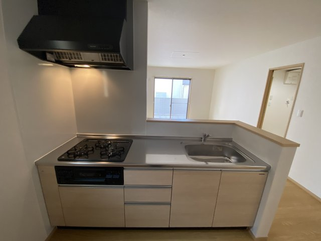 西本町３－２１３ＫＯＤＡＴＥＸⅥＡのキッチン|※イメージとなります。内装の色など異なる場合があります。