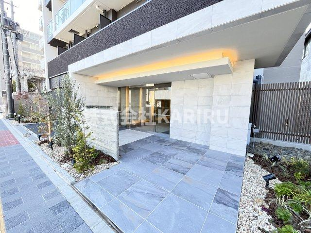 カーサレグラス城東セントラルのエントランス