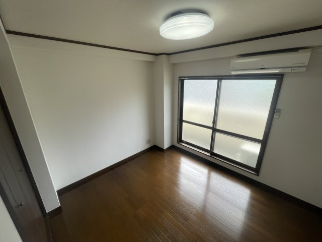 ベルメゾン王子公園の居間・リビング