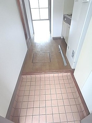 サテライト王子公園の玄関