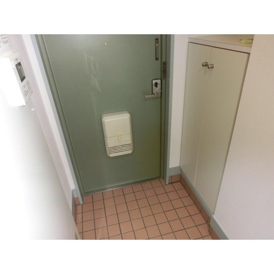 サテライト王子公園の玄関