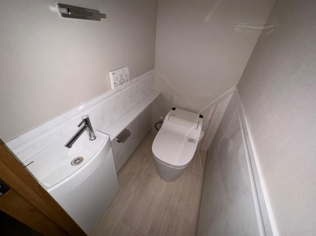 ユニハイムエクシア東灘森北町のトイレ