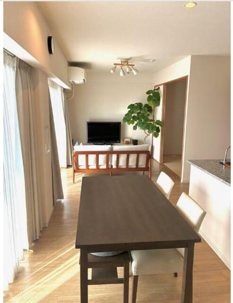 ユニハイムエクシア東灘森北町の居間・リビング