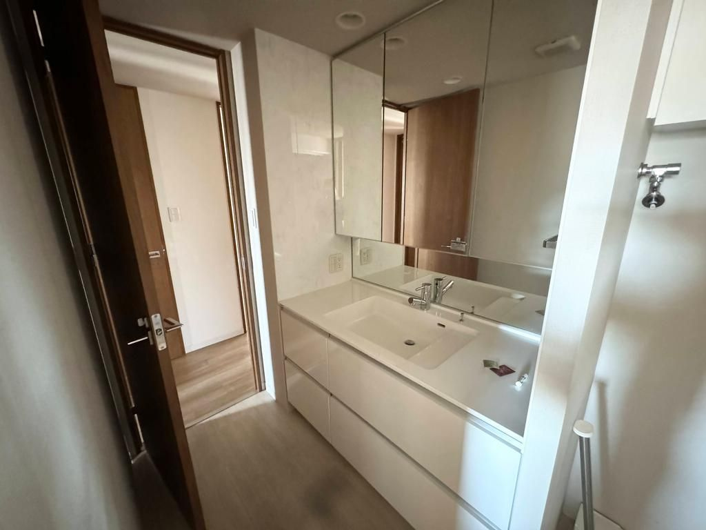 ユニハイムエクシア東灘森北町の洗面所