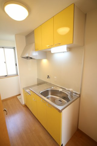 コンフォールタカハのキッチン