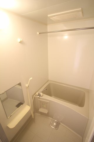 コンフォールタカハの浴室