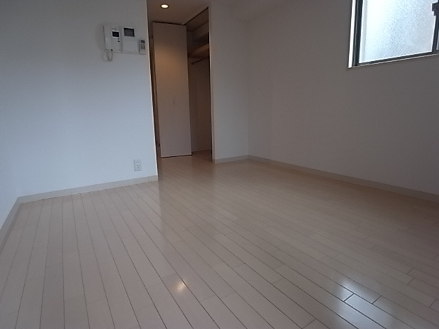 ロイヤル神戸三宮の居間・リビング