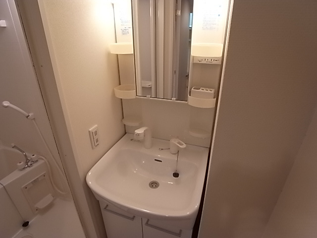 ロイヤル神戸三宮の洗面所