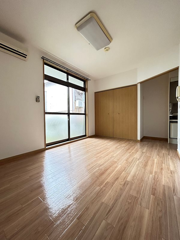 アルページュの居間・リビング