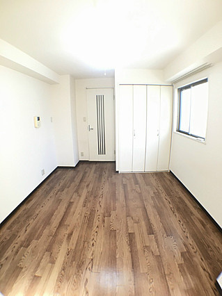 レグルスコートの居間・リビング