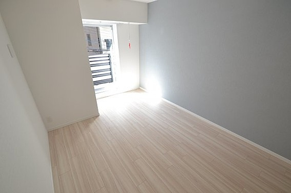 アドバンス神戸ラフィナートの洋室