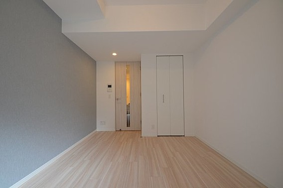 アドバンス神戸ラフィナートの居間・リビング