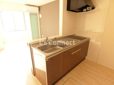 【キッチン】 | ＶＩＥＮＴＯ（ヴィエント） | ２口ＩＨヒーターのシステムキッチン。