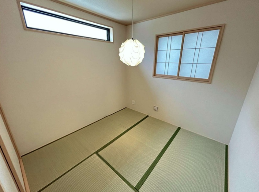 新築分譲住宅　市坪北1丁目の和室
