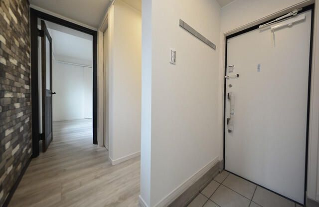 Heim Komoreliaの玄関