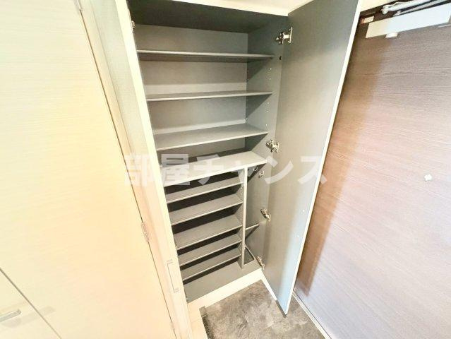 プレサンス名古屋STATIONキュオルの収納