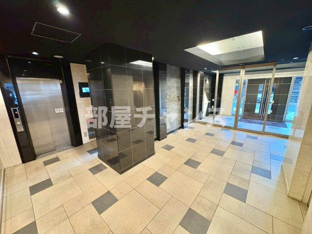 プレサンス名古屋STATIONキュオルのロビー