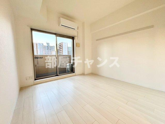 プレサンス名古屋STATIONキュオルの居間・リビング