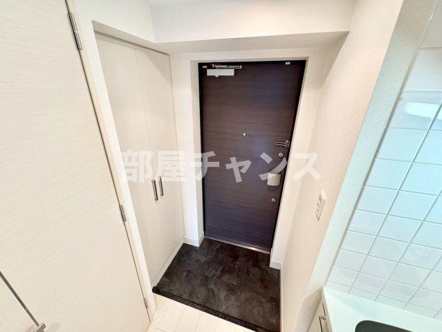 プレサンス名古屋STATIONキュオルの玄関