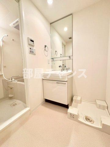 プレサンス名古屋STATIONキュオルの洗面所