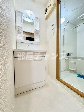 maison I No.3の洗面所