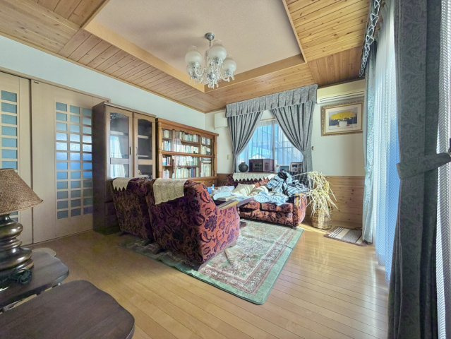 栃木市平柳町中古戸建の居間・リビング