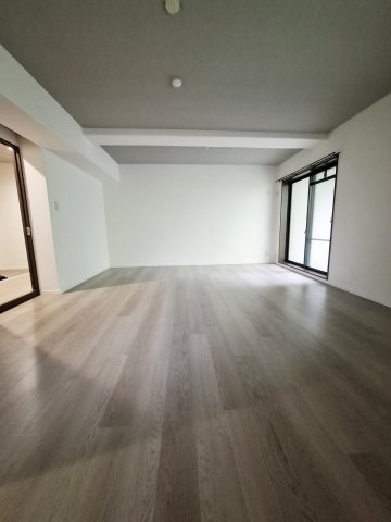 ロイヤル苦楽園の居間・リビング|R7.11.18撮影　リフォーム済み