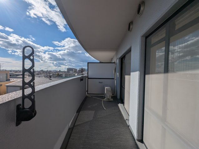 パークモダン伊丹のバルコニー