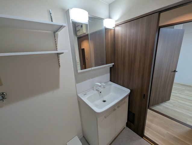 パークモダン伊丹の独立洗面台