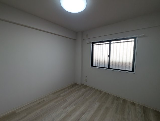 パークモダン伊丹の洋室