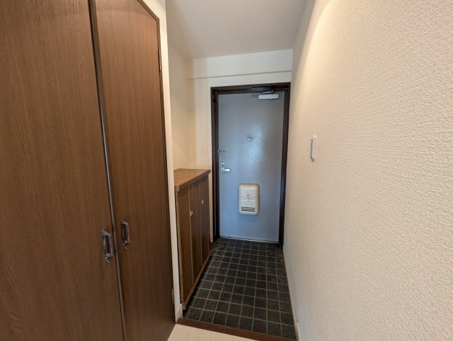 パークモダン伊丹の玄関