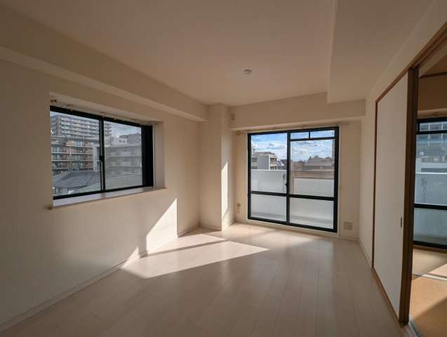 パークモダン伊丹の居間・リビング