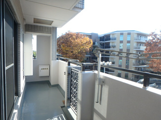 【バルコニー】 | サファーレ中川