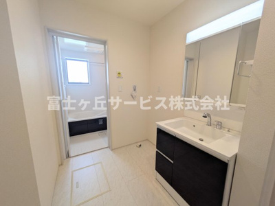 【脱衣所】 | 磐田市豊浜中野 4期 新築一戸建て 2号棟 | 脱衣場です