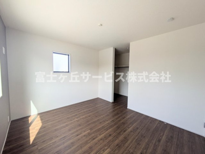 【寝室】 | 磐田市豊浜中野 4期 新築一戸建て 2号棟 | 寝室です