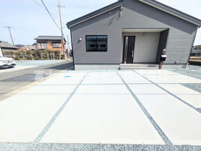 【駐車場】 | 磐田市豊浜中野 4期 新築一戸建て 2号棟 | ２台駐車可能です