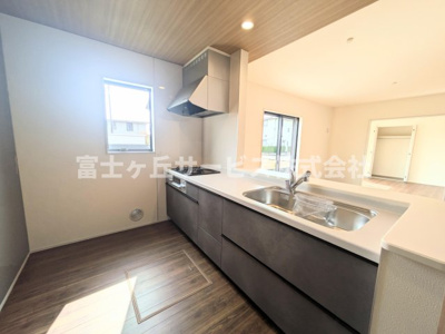 【キッチン】 | 磐田市豊浜中野 4期 新築一戸建て 2号棟 | キッチンです